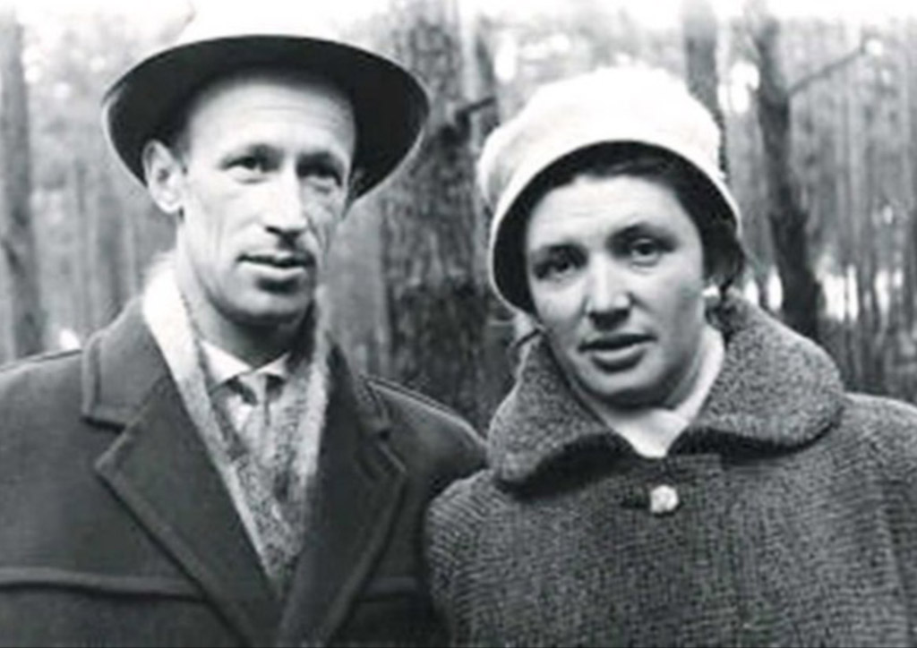 Юрий Дроздов с супругой Людмилой Александровной в одной из командировок Юрий Дроздов с супругой Людмилой Александровной в одной из командировок